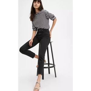 Levi’s Premium 724 High-Rise Straight Crop Faded Black Jean